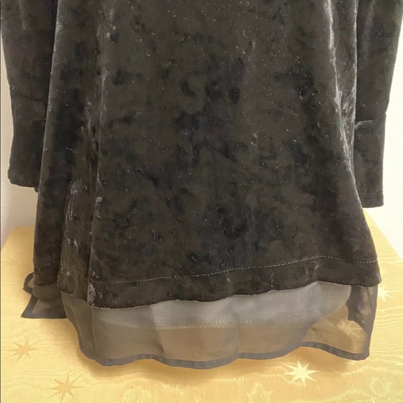 Women's NY Collection Women's Velvet Top Small - Picture 3 of 10